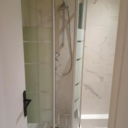 Apartment 2 Pieces Proche Centre *
