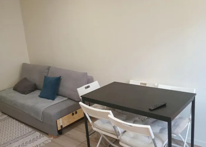 2 Pièces Proche Centre Appartamento